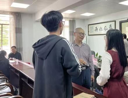 4b6bdfdd43c5fd9e54bd91805585c0f